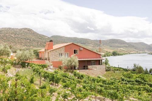 Olhares do Douro - carbon neutral hotel in Torre De Moncorvo