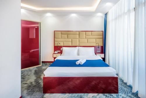 Denis hotel
