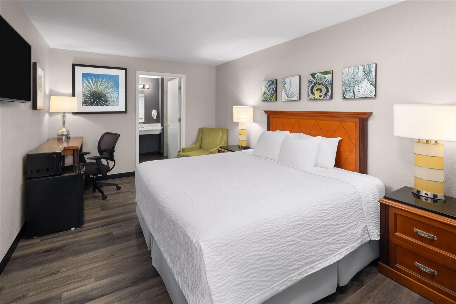 Basecamp Puyallup a Travelodge by Wyndham - photo 21