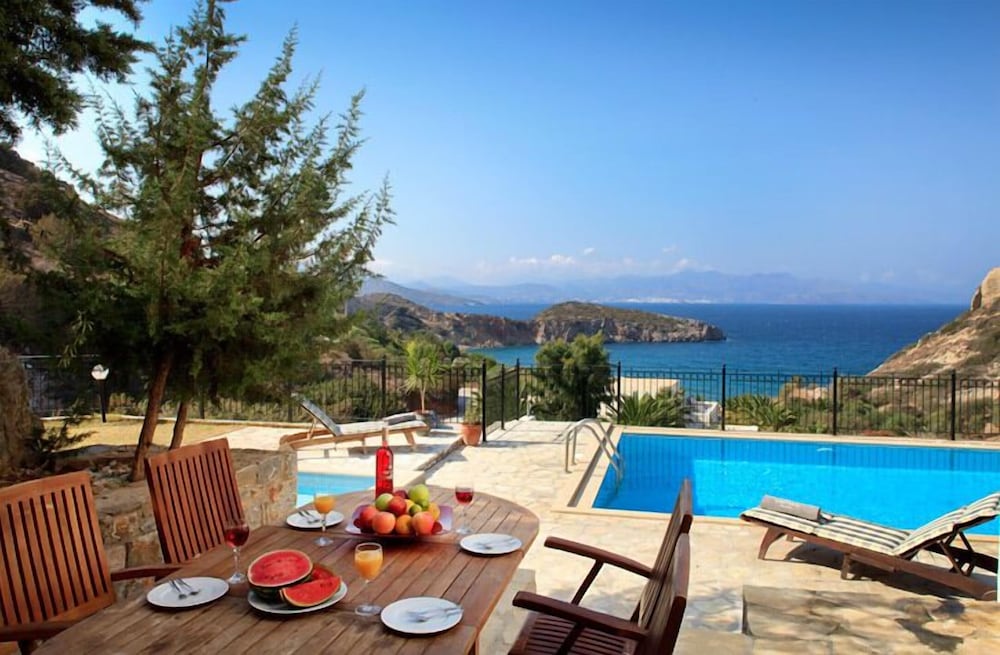 Istron Collection Villas — 5-Star Luxury Hotel in Agios Nikolaos, Greece