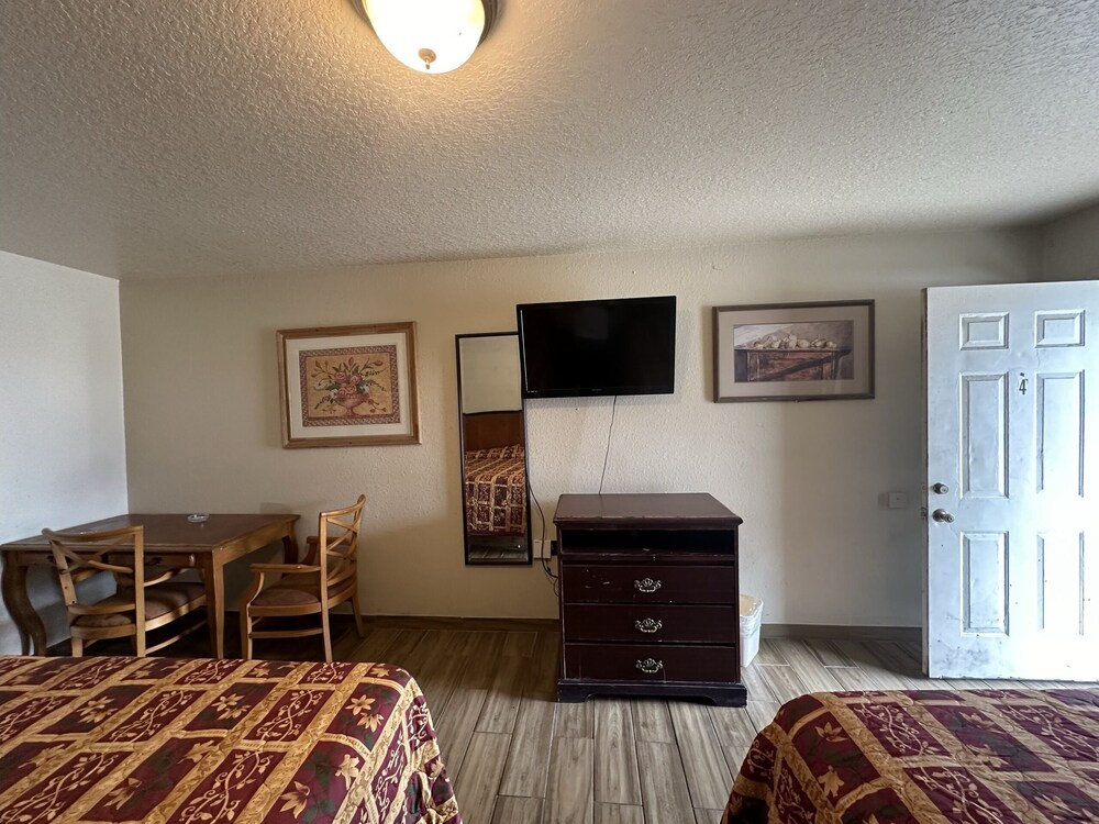 Travel Inn By OYO La Marque Texas City I 45 - photo 9