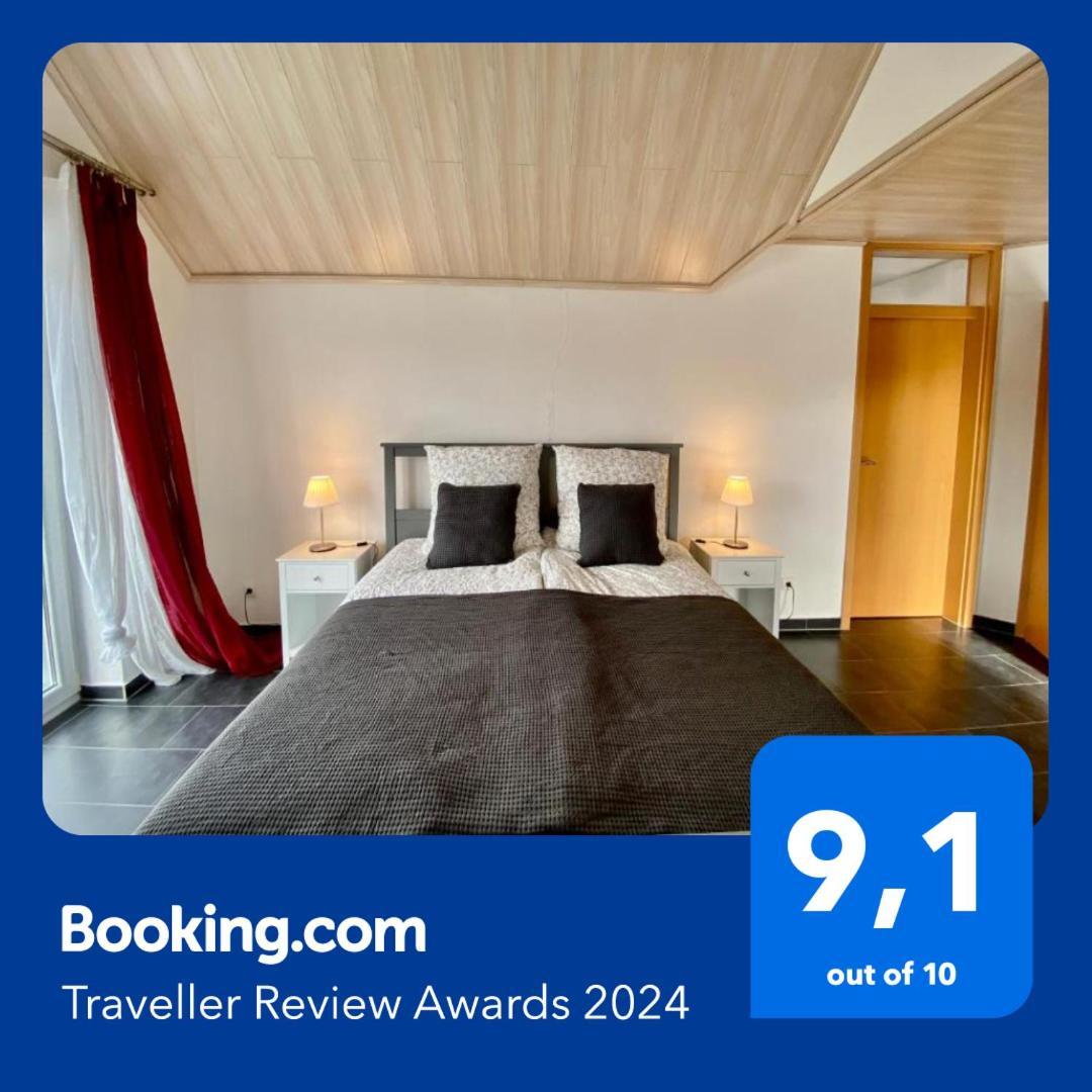 Moderne Ferienwohnung Seeblick — 4-Star Luxury Hotel in Freudenberg, Germany