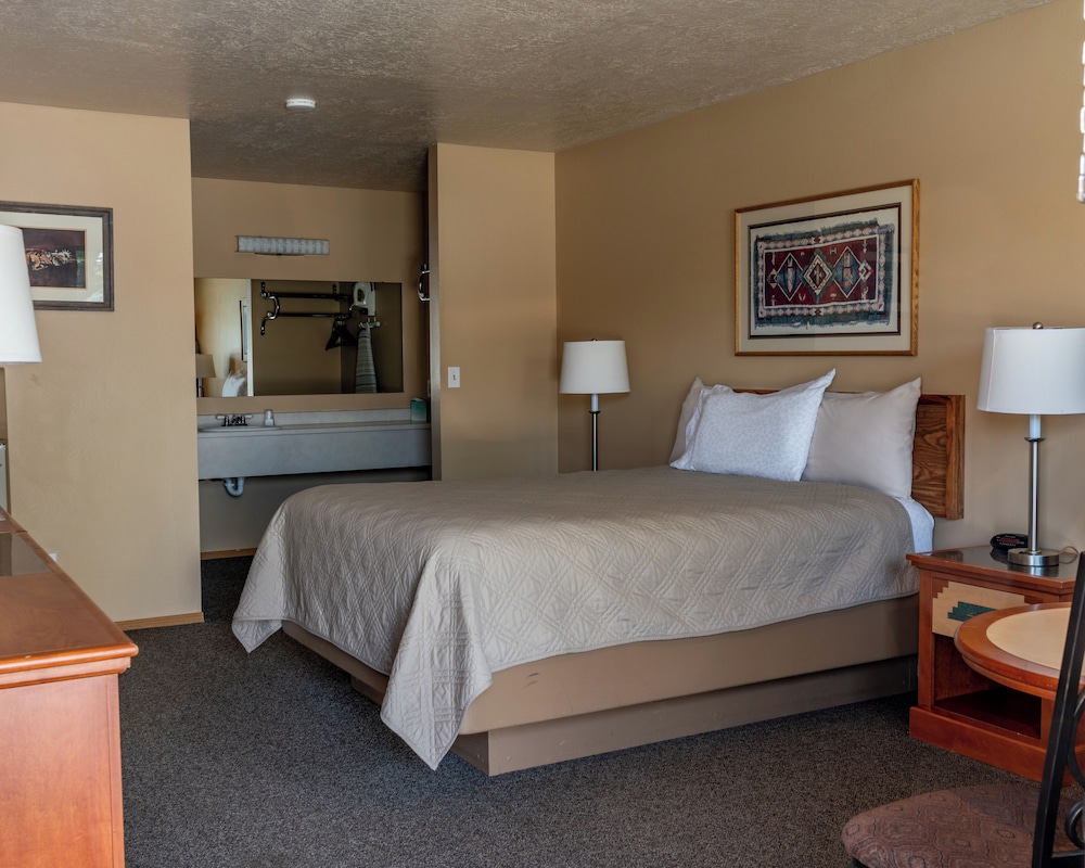 Oregon Trail Inn - photo 2