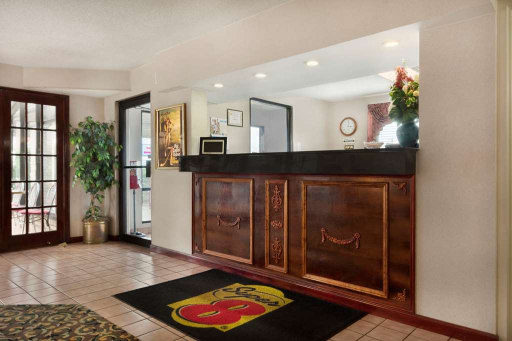 Super 8 by Wyndham Lancaster - photo 3