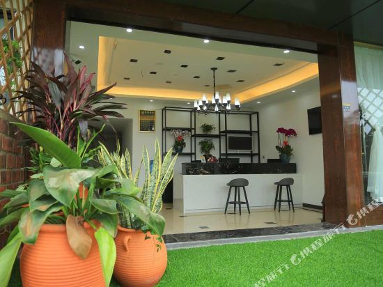 Baina Hotel - carbon neutral hotel in Chengdu
