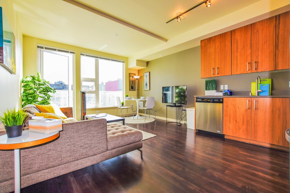 Capitol Hill Suites by Luxe Hubs - photo 33