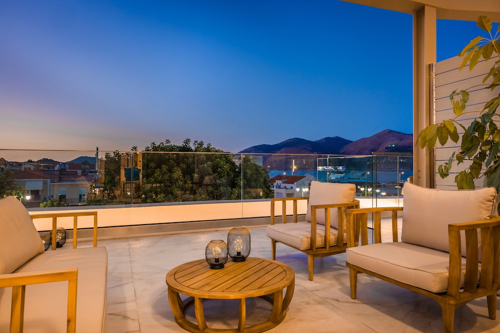 Piazza Suites - last minute hotel in Kefalonia