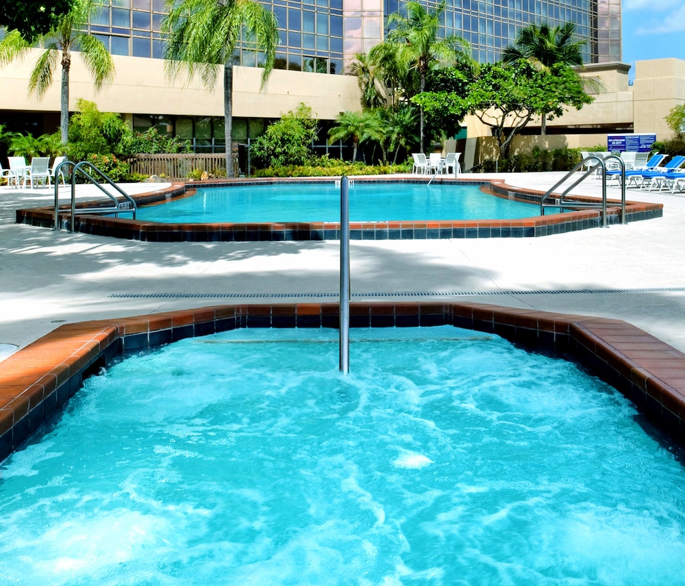 DoubleTree by Hilton Hotel Miami Airport & Convention Center - photo 51