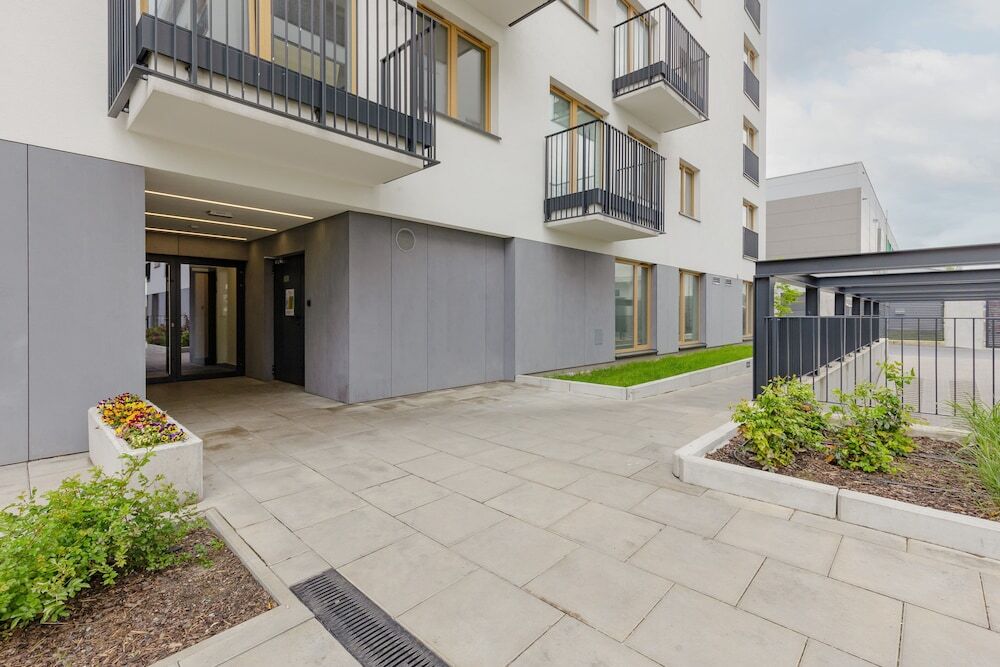 Warsaw Kotsisa Apartments with Parking by Noclegi Renters — 4-Star Luxury Hotel in Warsaw, Poland