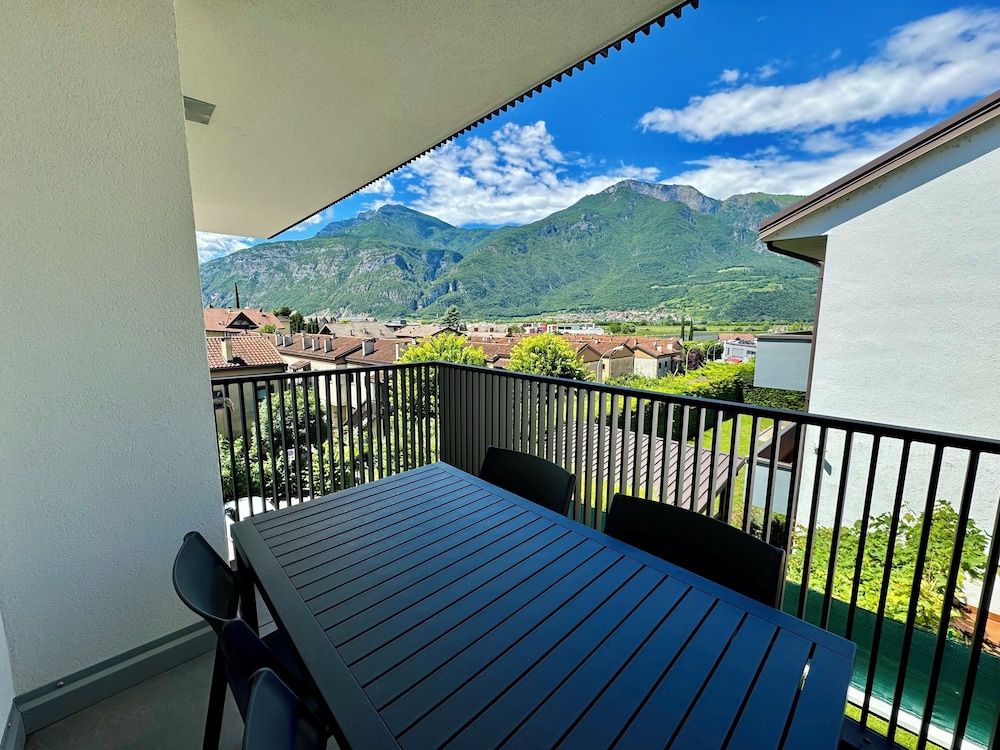 Adige Apartments — 4-Star Luxury Hotel in Trento, Italy