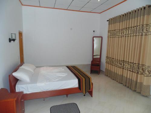 White Eagle Hotel — Dambulla — photo 5