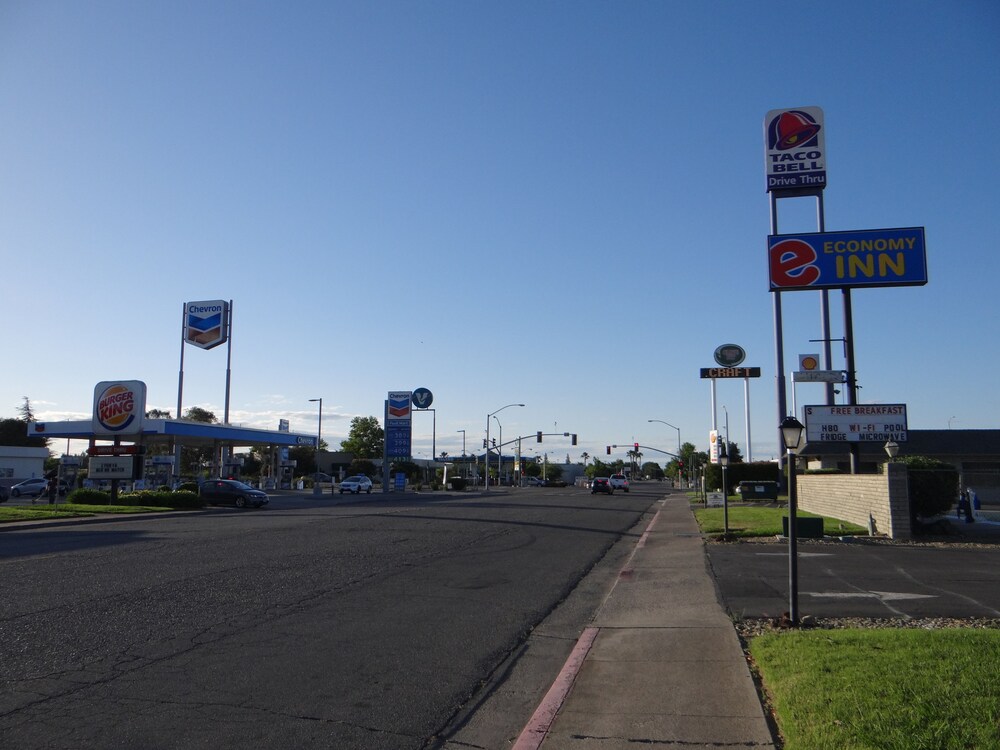 Economy Inn Corning - photo 24