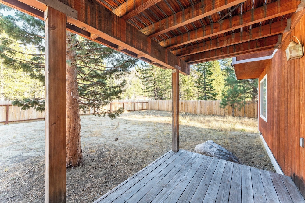 Blitzen by Avantstay Pet friendly Tahoe Retreat Near Heavenly Ski Resort - photo 29