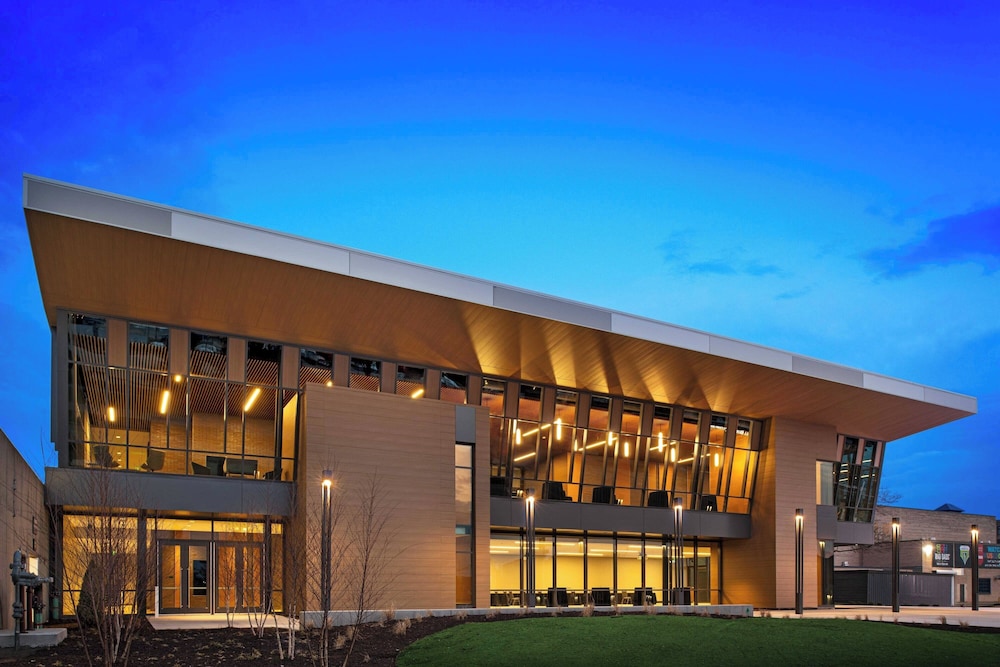 Delta Hotels by Marriott Muskegon Convention Center - photo 49