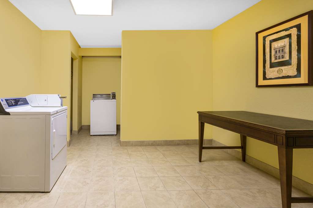 Days Inn by Wyndham Mocksville - photo 14