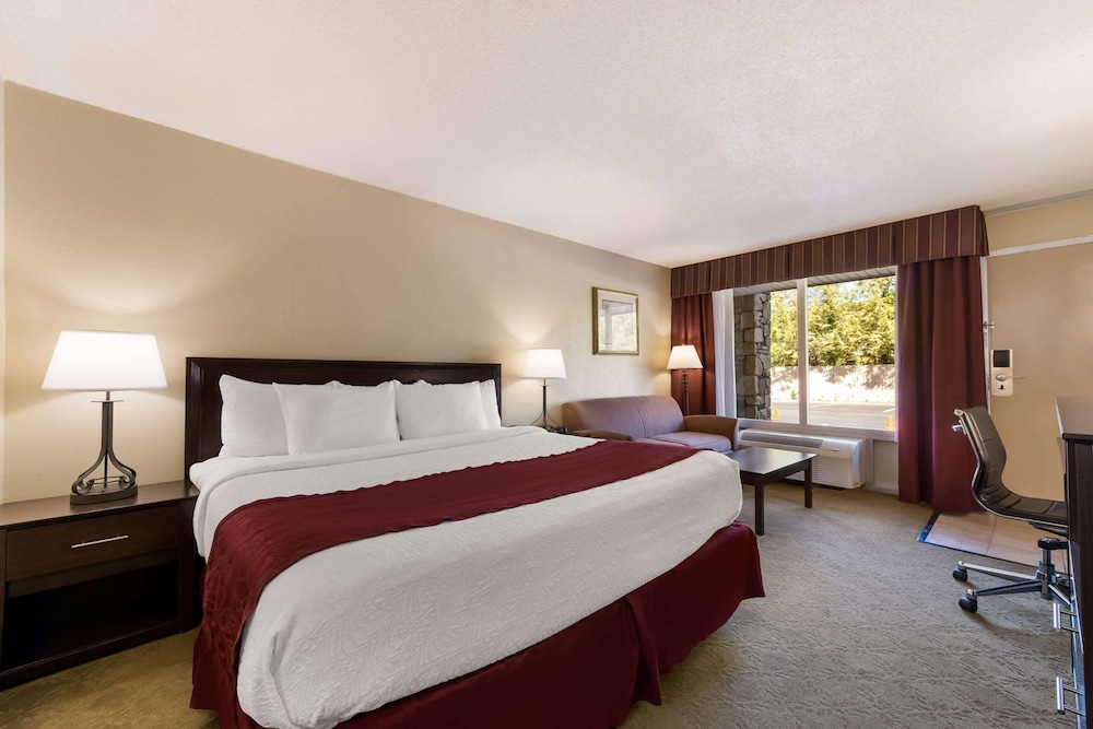 Best Western Mountain Lodge at Banner Elk - photo 13