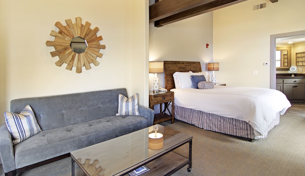 Cypress Inn On Miramar Beach - photo 16