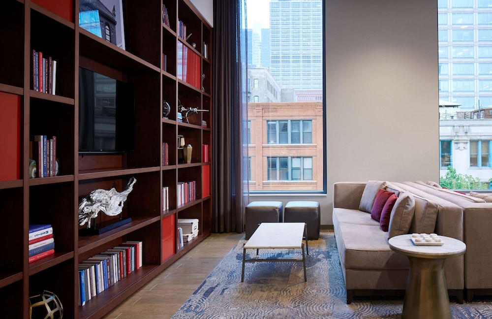 Hampton Inn Chicago Downtown West Loop - photo 5