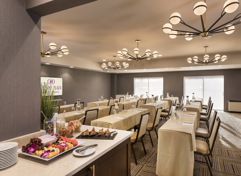 Crowne Plaza Providence Warwick Airport by IHG - photo 43