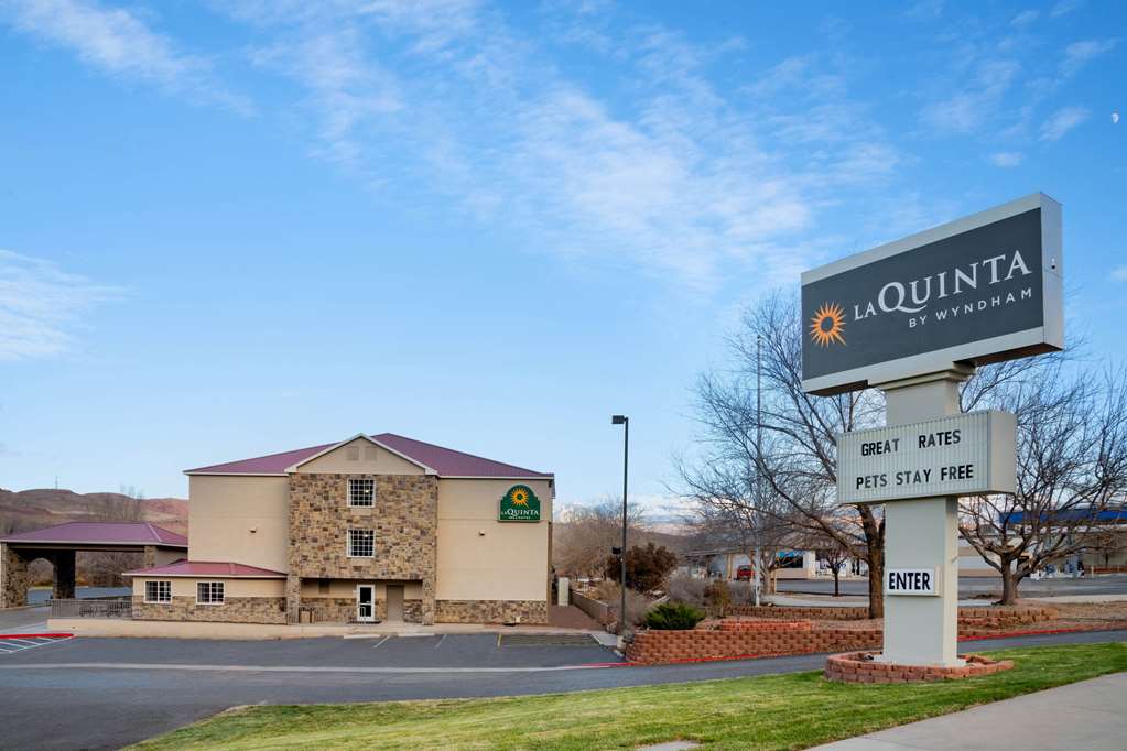 La Quinta Inn & Suites by Wyndham Moab - photo 3