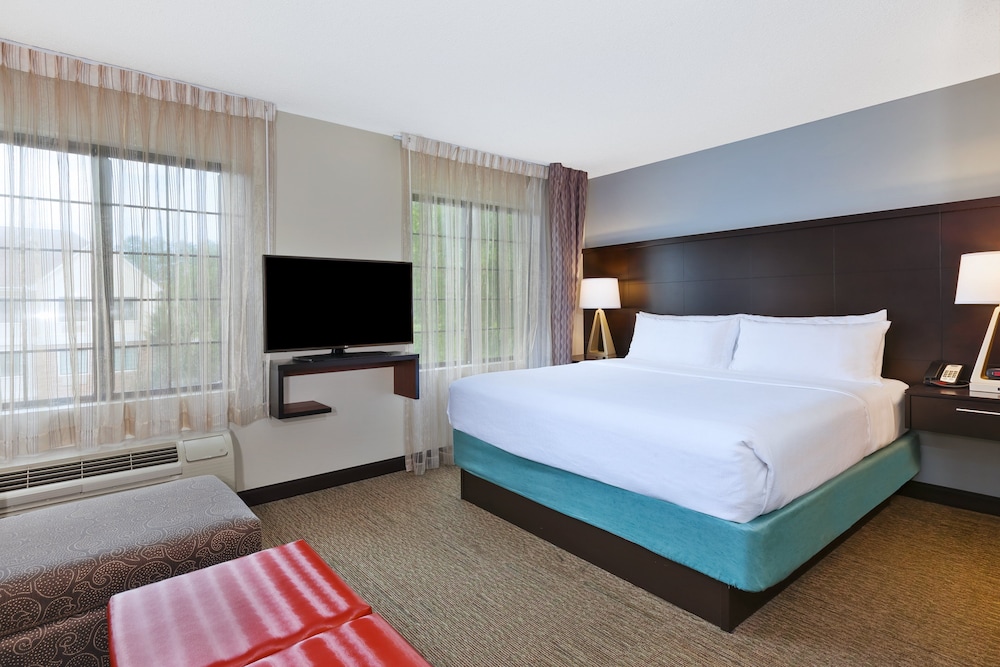 Staybridge Suites Detroit Utica by IHG - photo 14