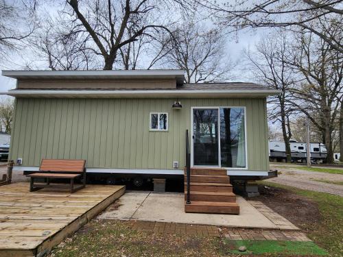Riverside Resort - photo 13