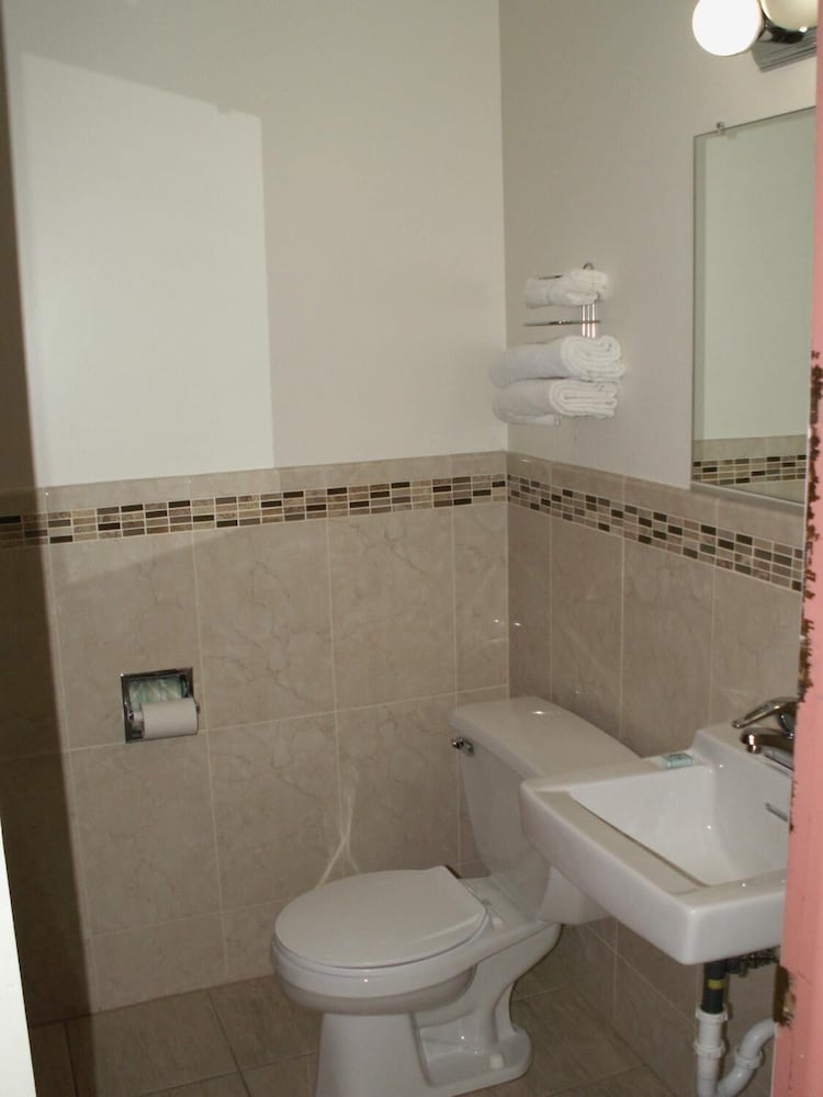 New Relax Inn - photo 31