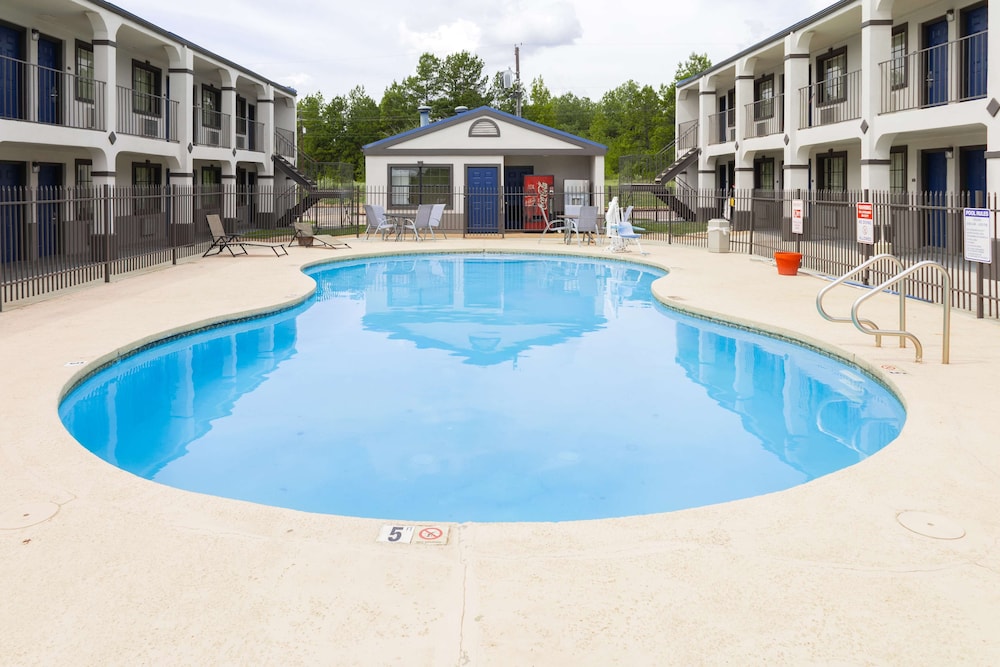 Motel 6 Nacogdoches TX - photo 19