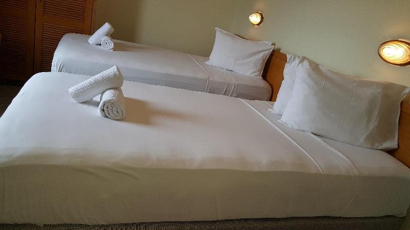 Fiesta Hotel — hotel in Luanda