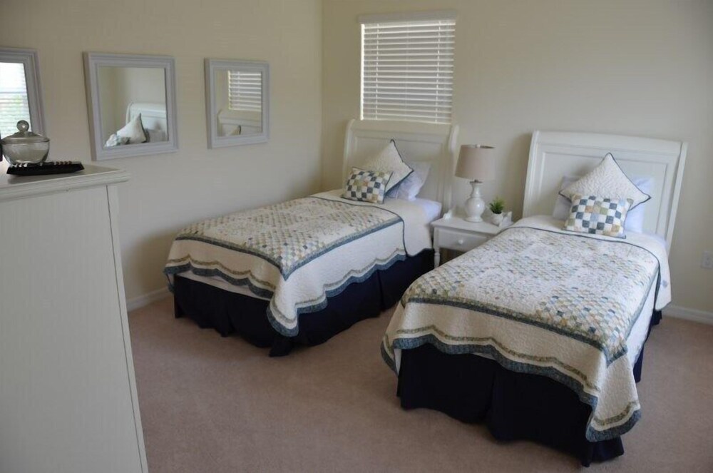 Bella Vida Resort by Fidelity Vacation Homes - photo 13