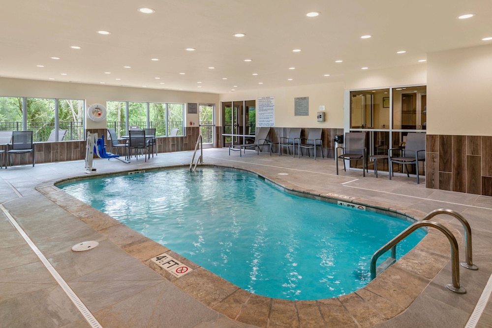Fairfield Inn & Suites by Marriott Helen - photo 32