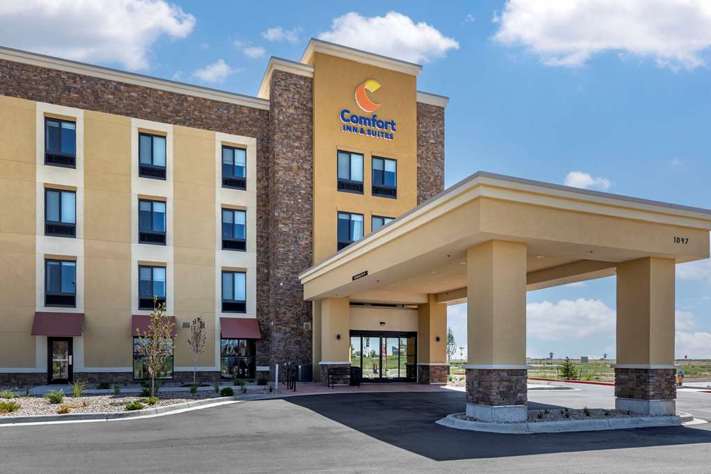 Comfort Inn & Suites Bennett - photo 2
