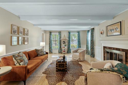 Cozy 4bd Home NC State & Airport nearby — 4-Star Luxury Hotel in Cary, United States