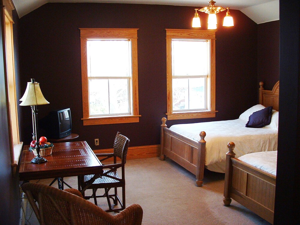 Cameron House Inn — 4-Star Luxury Hotel in Manteo, United States