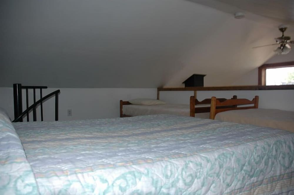 Channel Watefront Cottages - photo 24
