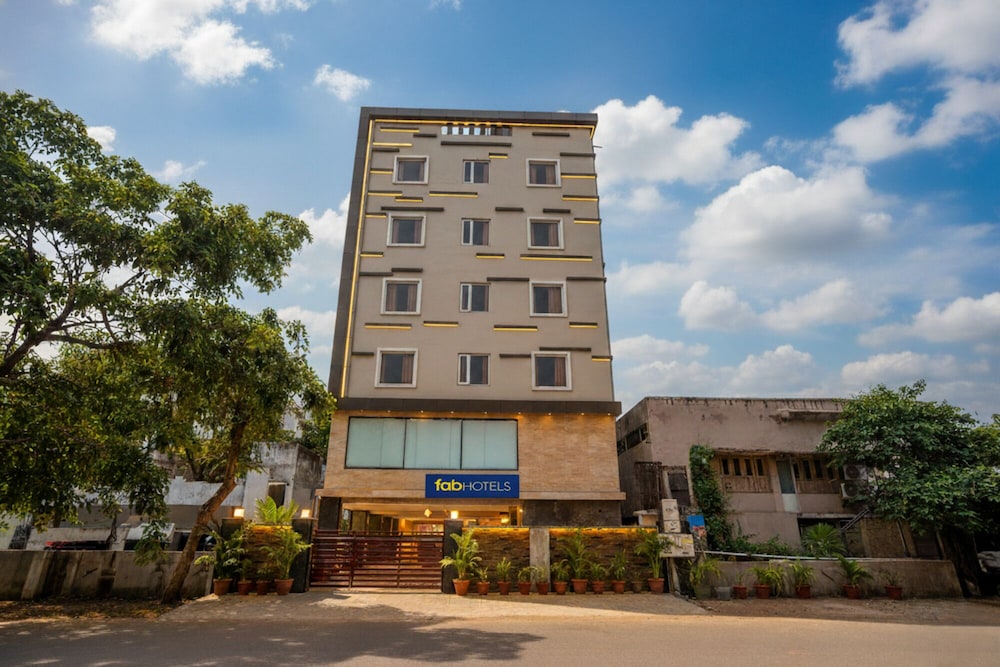 Fabhotel Rr Grand in Vijayawada, India