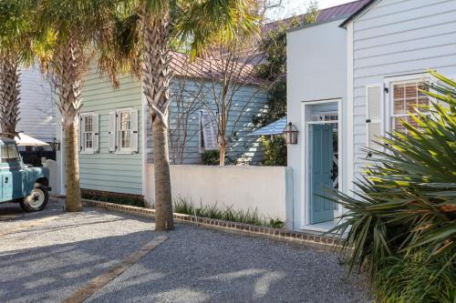 Cottage Row at Casa Zoe — 4-Star Luxury Hotel in Charleston, United States
