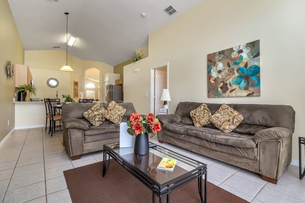 Charming and Comfy Villa. CDC Cleaning Standards Peaceful Resort #4326 - photo 15