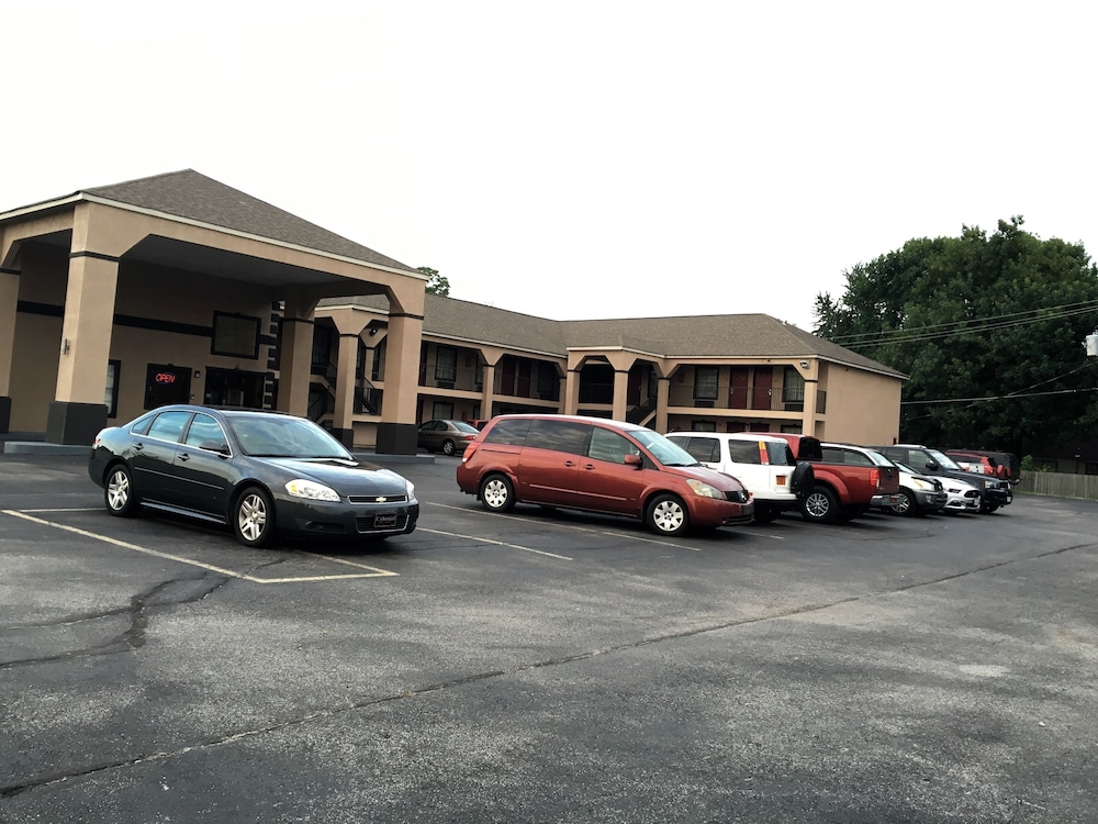 New Hampshire Inn - photo 2