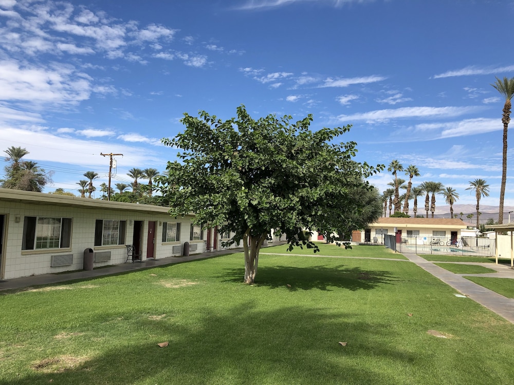 Western Sands Motel - photo 21
