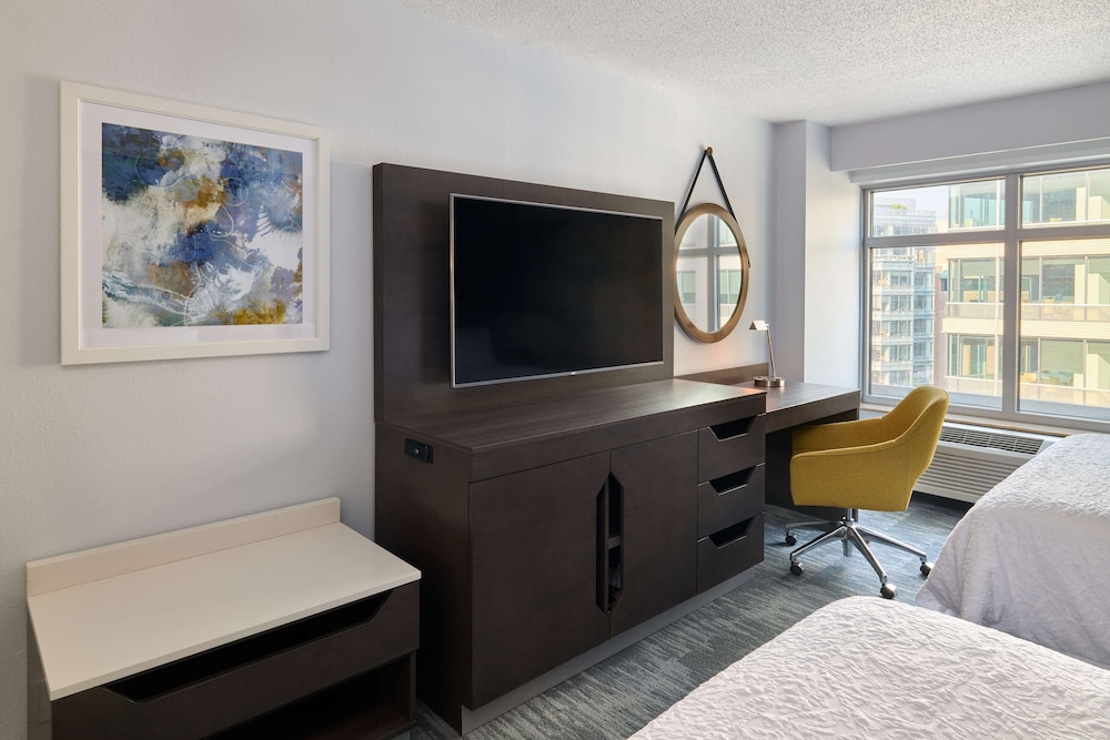 Hampton Inn Washington Downtown Convention Center - photo 12