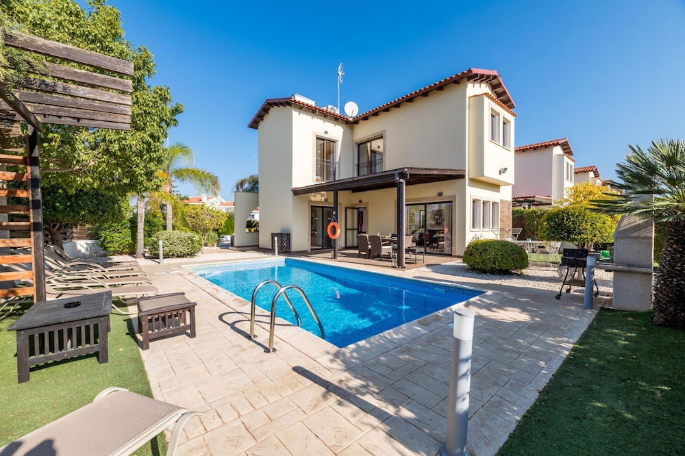 Sunnyside Villa in Protaras