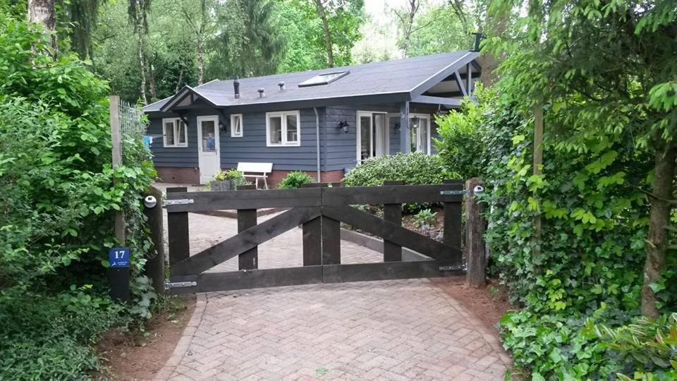 Heerlijk Huis In Een Prachtige Bosrijke Omgeving — Putten