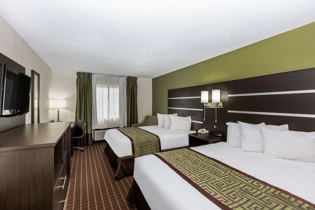 Baymont by Wyndham Louisville South I 65 - photo 14