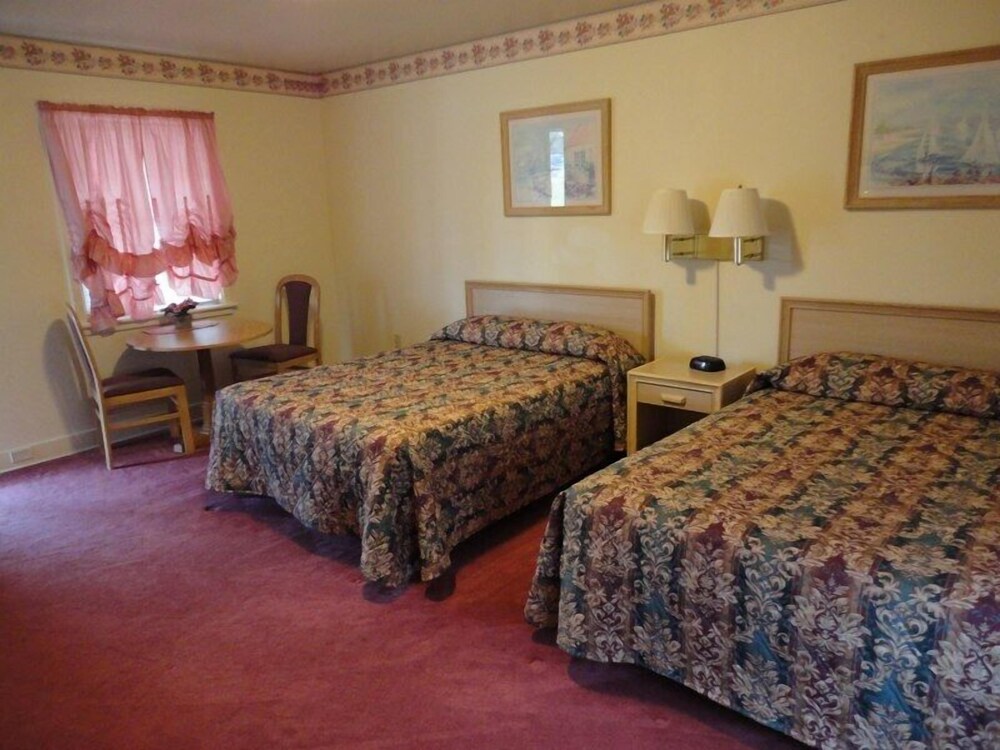 Theater Motel - photo 10