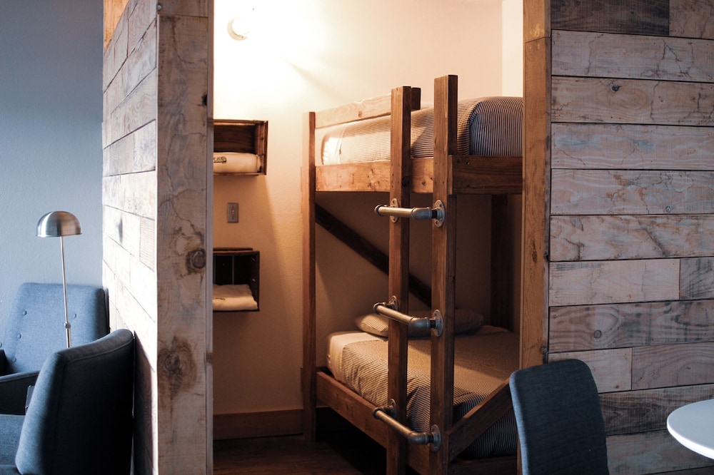 Ashore Hotel - photo 20
