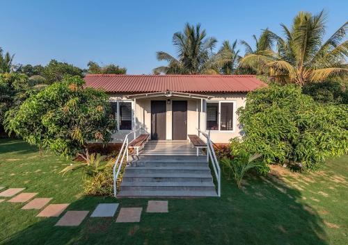SaffronStays Casa Manga Karjat pet friendly pool villa near ND's Film World and Saltt — 4-Star Luxury Hotel in Karjat, India