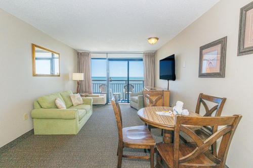 Oceanfront 1 Bedroom Suite Stunning Views Perfect for 4 6 guests Landmark 1533 — 4-Star Luxury Hotel in Myrtle Beach, United States