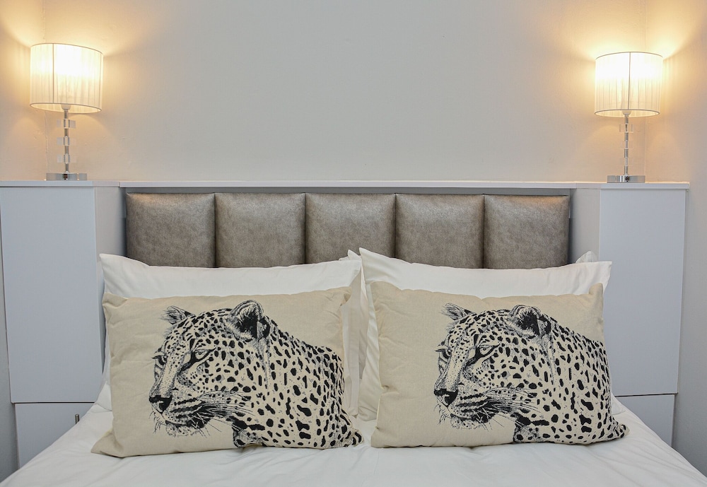 The Blue Sapphire Guesthouse