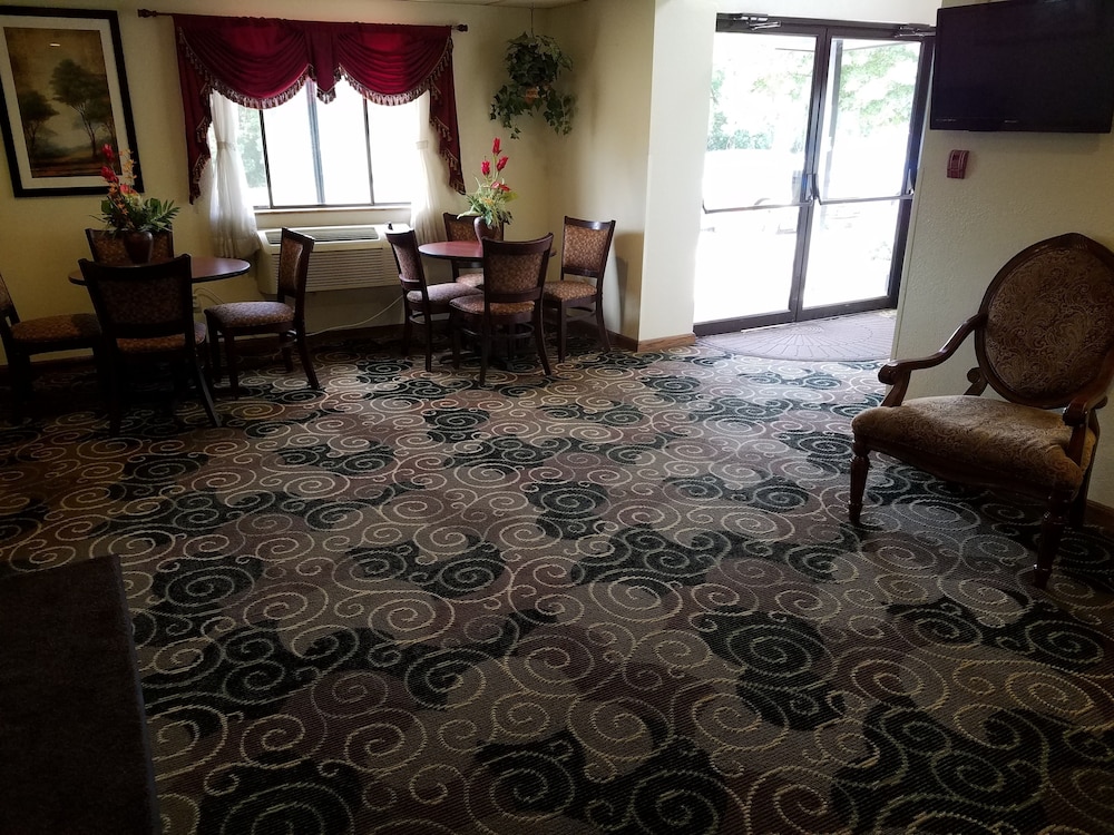 Auburn Inn - photo 2